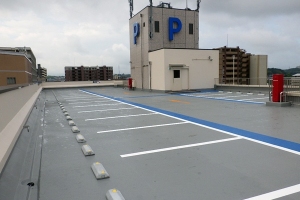 [建民][2022]三田駅前第一駐車場屋上及び１F・２F防水改修工事
